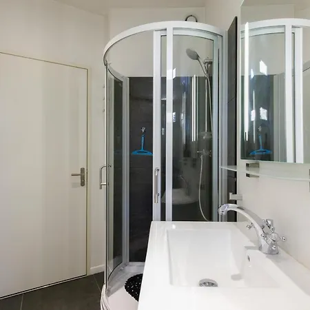 Supercannes Center - Parking - Spacieux 70 Metres - Clim - Wifi